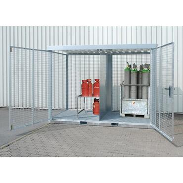 Partition for gas cylinder container